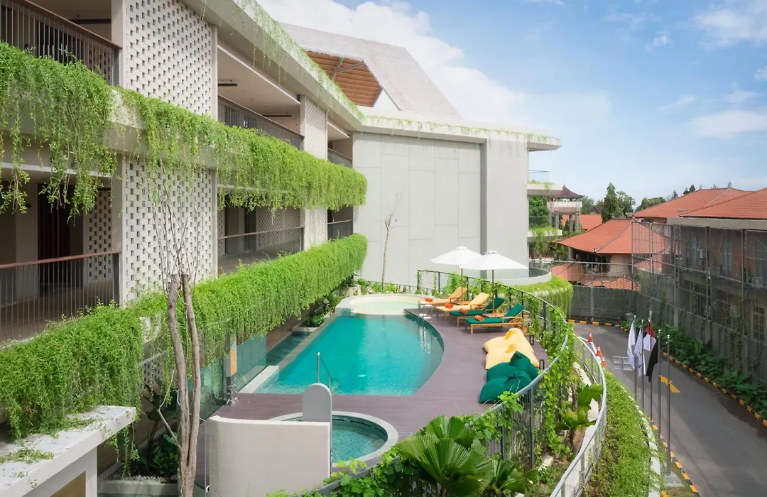 Beachwalk Residence-1